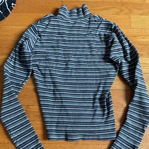 Brandy Melville x small long sleeve turtle neck